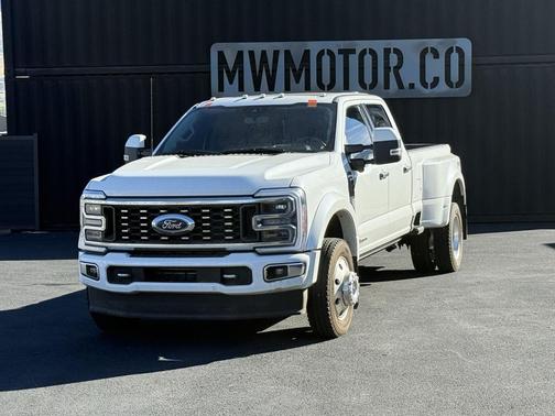 2023 Ford F-450 Limited