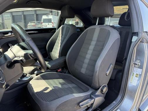 2014 Volkswagen Beetle DSG 2.0T R-Line
