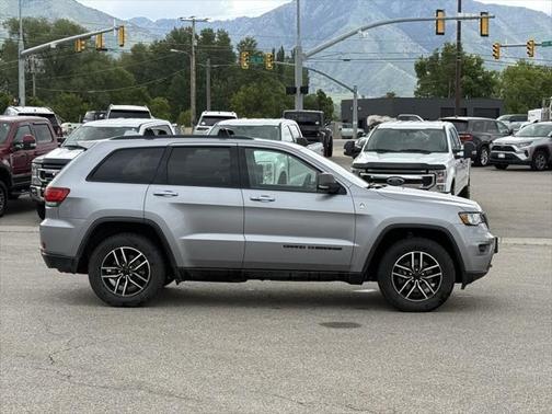 2020 Jeep Grand Cherokee Trailhawk