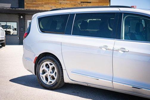 2022 Chrysler Pacifica Limited