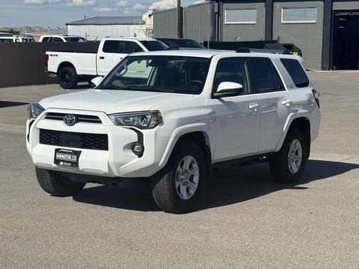 2024 Toyota 4Runner SR5