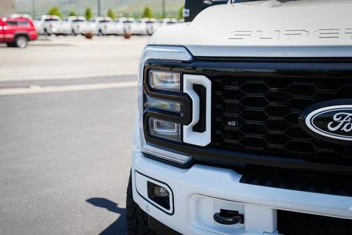 2023 Ford F-450 Limited