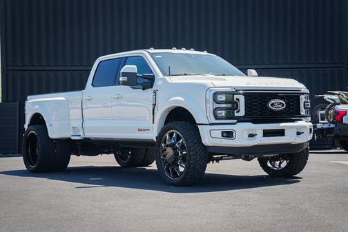 2023 Ford F-450 Limited