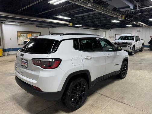 2025 Jeep Compass Latitude
