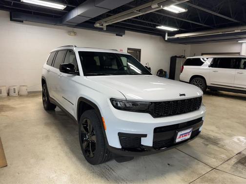 2025 Jeep Grand Cherokee L Laredo