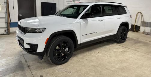 2025 Jeep Grand Cherokee L Laredo