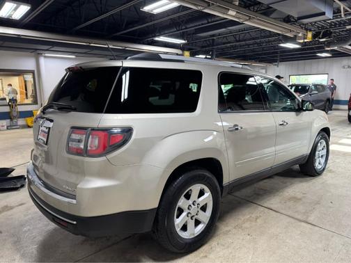 2015 GMC Acadia SLE-2