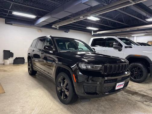 2022 Jeep Grand Cherokee L Laredo