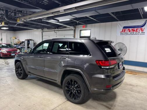 2021 Jeep Grand Cherokee Laredo X