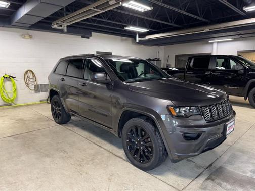 2021 Jeep Grand Cherokee Laredo X