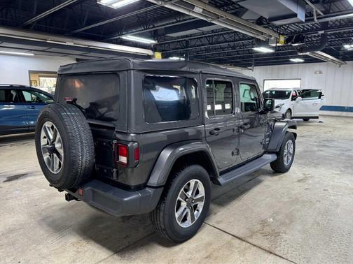 2020 Jeep Wrangler Unlimited Sahara