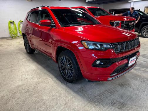 2023 Jeep Compass (RED) Edition