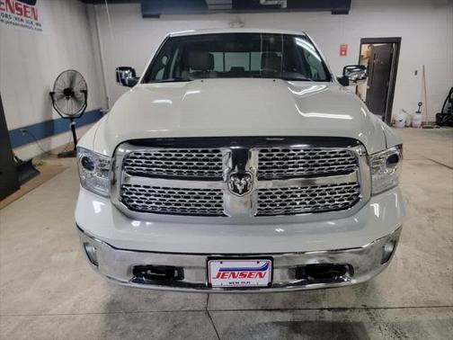 2018 RAM 1500 Laramie Crew Cab 4x4 57' Box