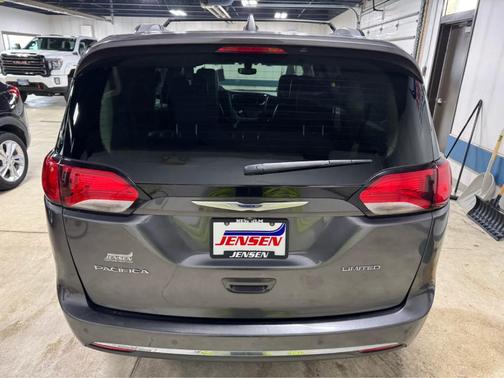 2019 Chrysler Pacifica Limited
