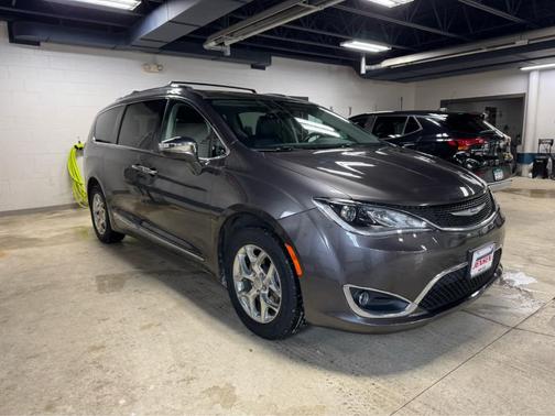 2019 Chrysler Pacifica Limited