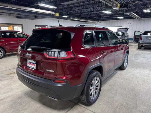 2021 Jeep Cherokee Latitude Lux