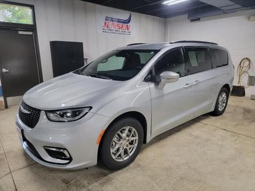 2022 Chrysler Pacifica Touring