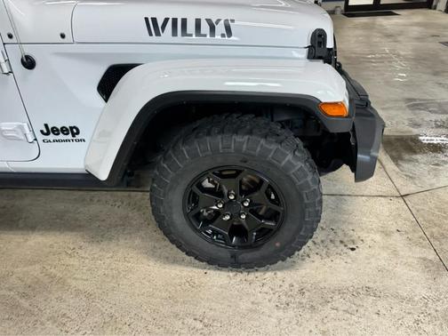 2021 Jeep Gladiator Sport