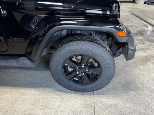 2021 Jeep Wrangler Unlimited Sahara Altitude