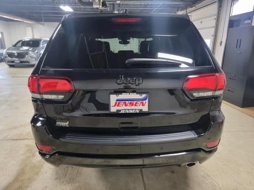 2022 Jeep Grand Cherokee WK Laredo