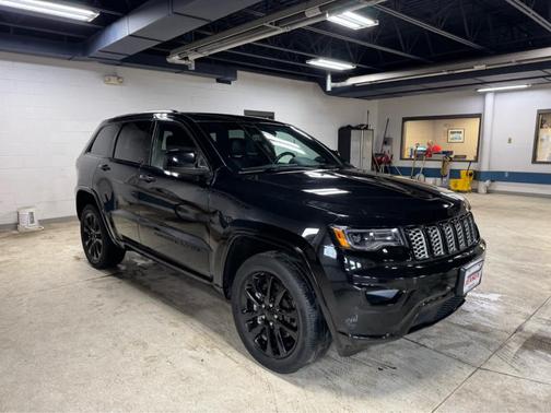 2022 Jeep Grand Cherokee WK Laredo