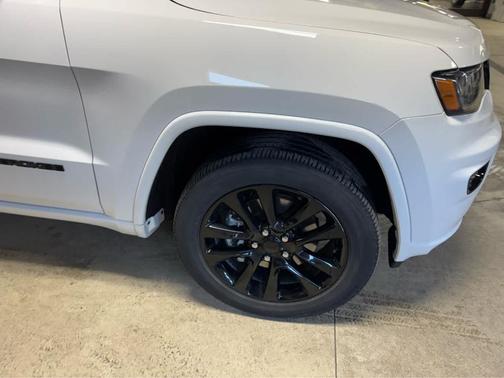 2022 Jeep Grand Cherokee WK Laredo
