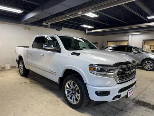 2022 RAM 1500 Limited Crew Cab 4x4 57' Box