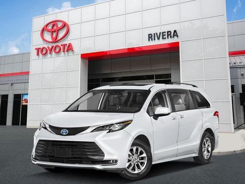 2025 Toyota Sienna XLE