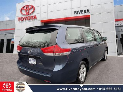 2014 Toyota Sienna L