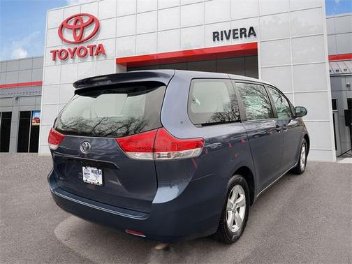 2014 Toyota Sienna L