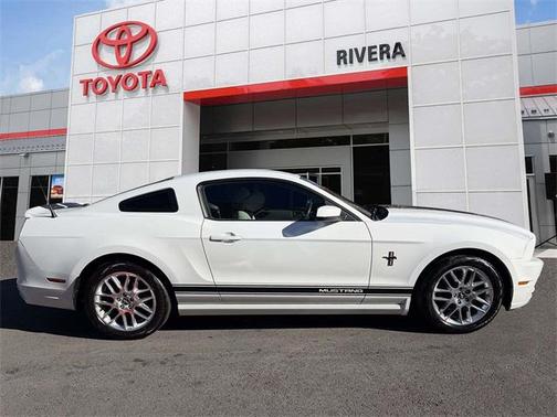 2014 Ford Mustang V6 Premium