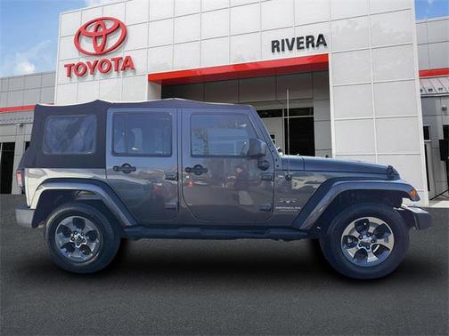 2016 Jeep Wrangler Unlimited Sahara