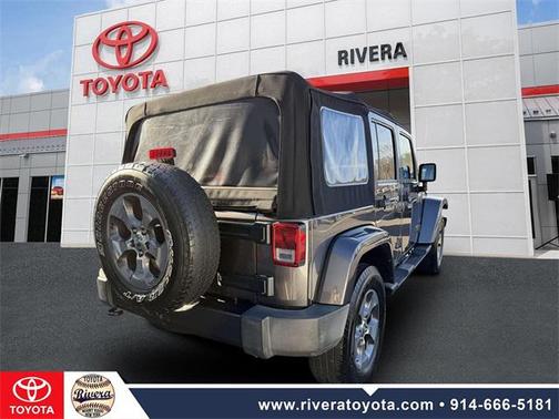 2016 Jeep Wrangler Unlimited Sahara