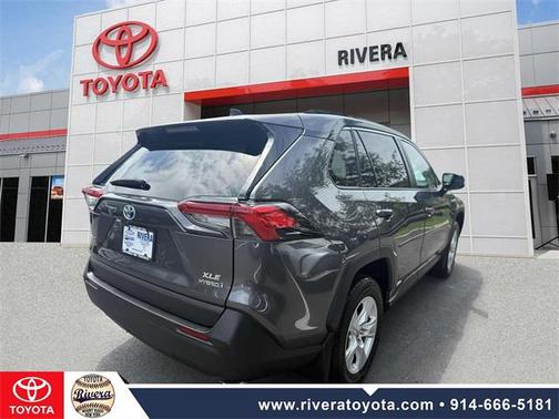 2021 Toyota RAV4 Hybrid XLE