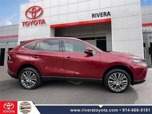 2022 Toyota Venza XLE