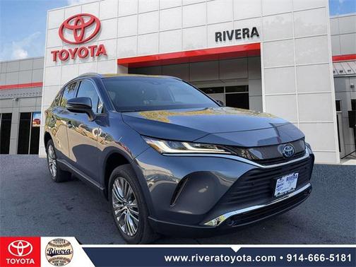2022 Toyota Venza XLE