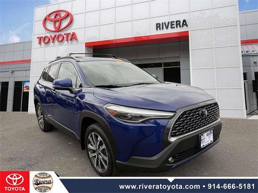 2022 Toyota Corolla Cross XLE