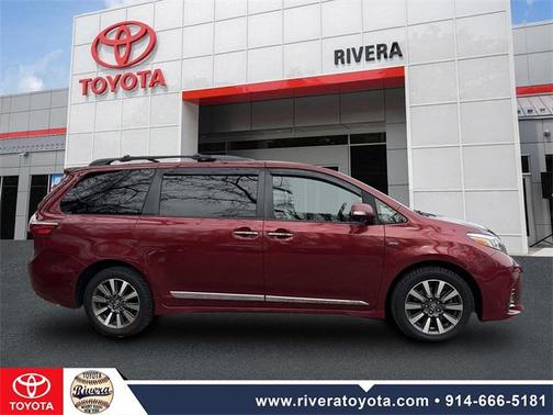 2018 Toyota Sienna Limited Premium