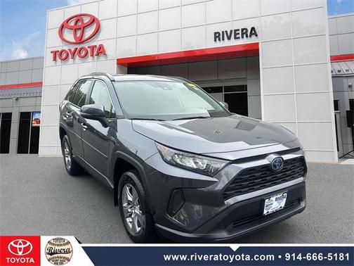 2022 Toyota RAV4 Hybrid LE