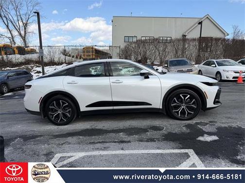 2024 Toyota Crown XLE