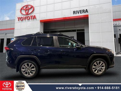 2022 Toyota RAV4 XLE Premium