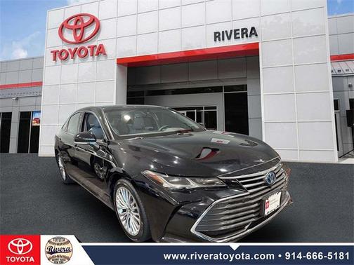 2022 Toyota Avalon Hybrid Limited