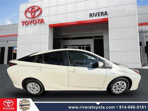 2016 Toyota Prius Two