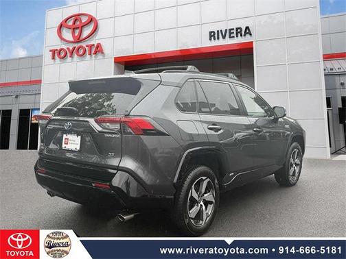 2022 Toyota RAV4 Prime SE