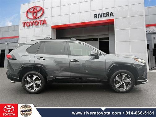 2022 Toyota RAV4 Prime SE