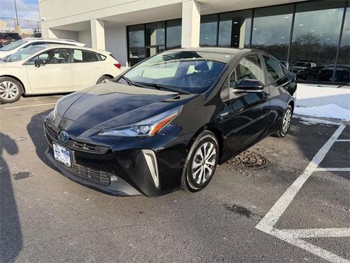 2021 Toyota Prius XLE