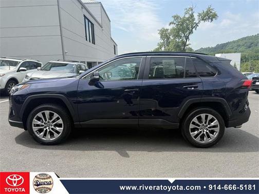 2022 Toyota RAV4 XLE Premium