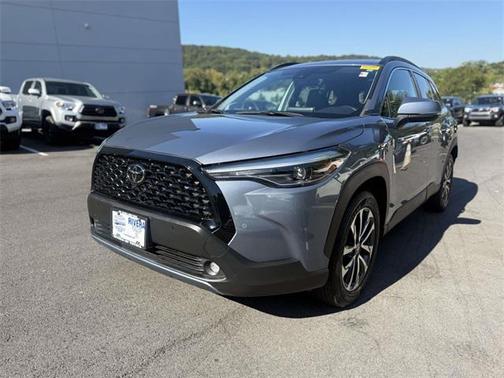 2022 Toyota Corolla Cross XLE