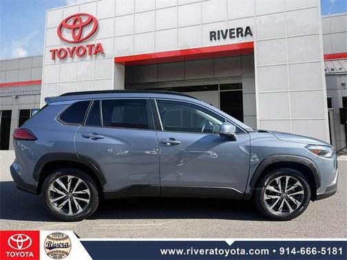 2022 Toyota Corolla Cross XLE