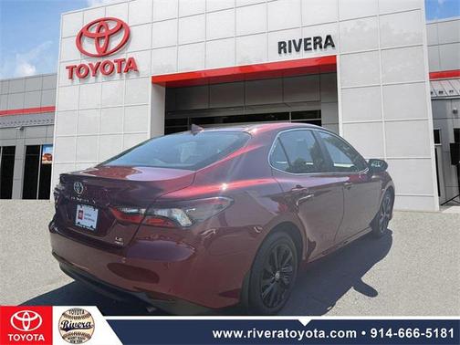 2022 Toyota Camry LE